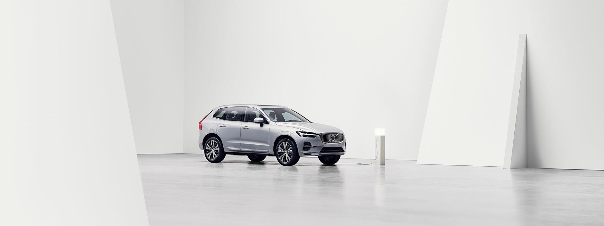 VOLVO XC60 Hybrid Finanzierungs-Angebote ANDAMO Holding GmbH & Co. KG