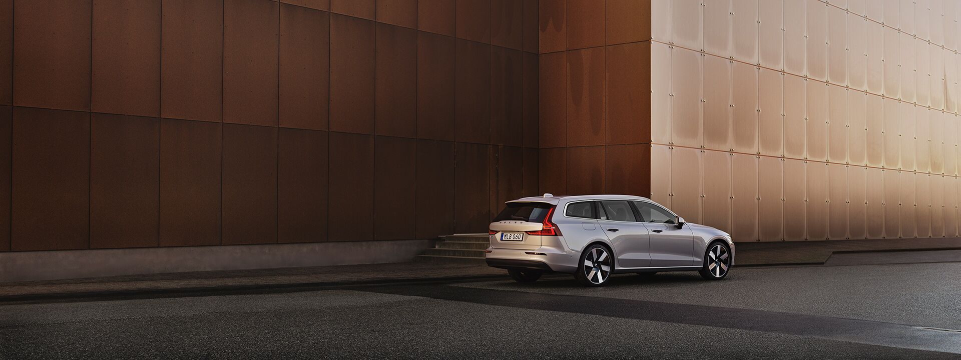 VOLVO V60 Hybrid ANDAMO Holding GmbH & Co. KG