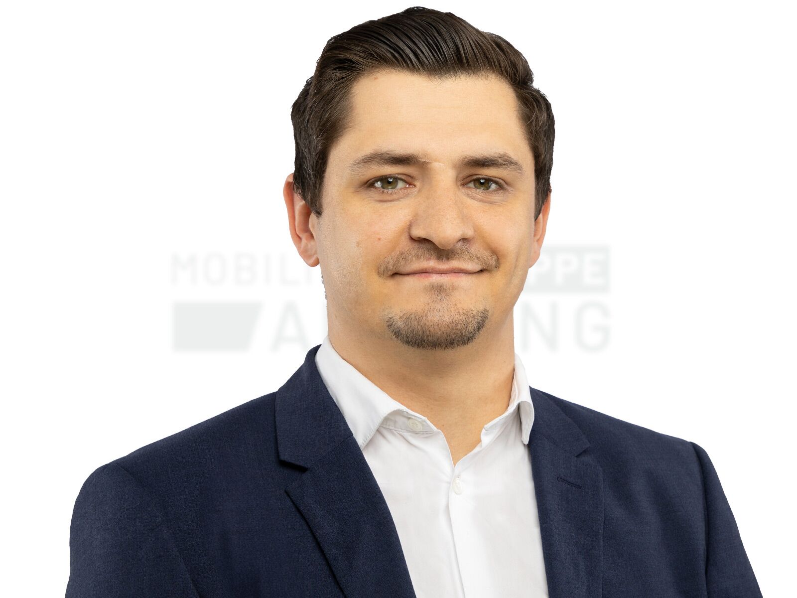 Land Rover Engelskirchen ANDAMO Holding GmbH & Co. KG      