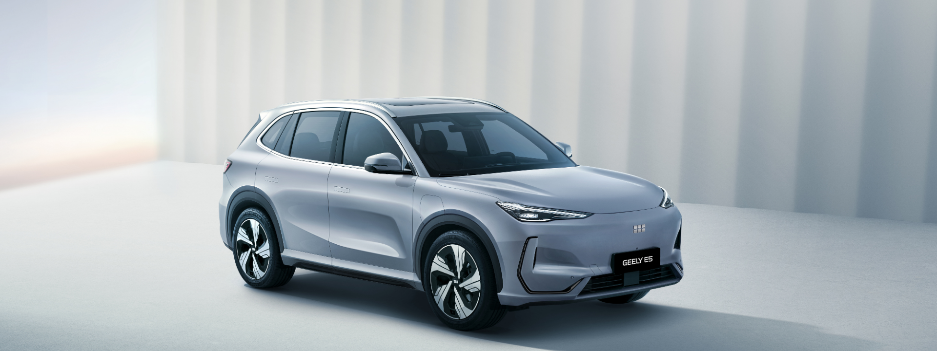 GEELY E5 Finanzierungs-Angebote ANDAMO Holding GmbH & Co. KG