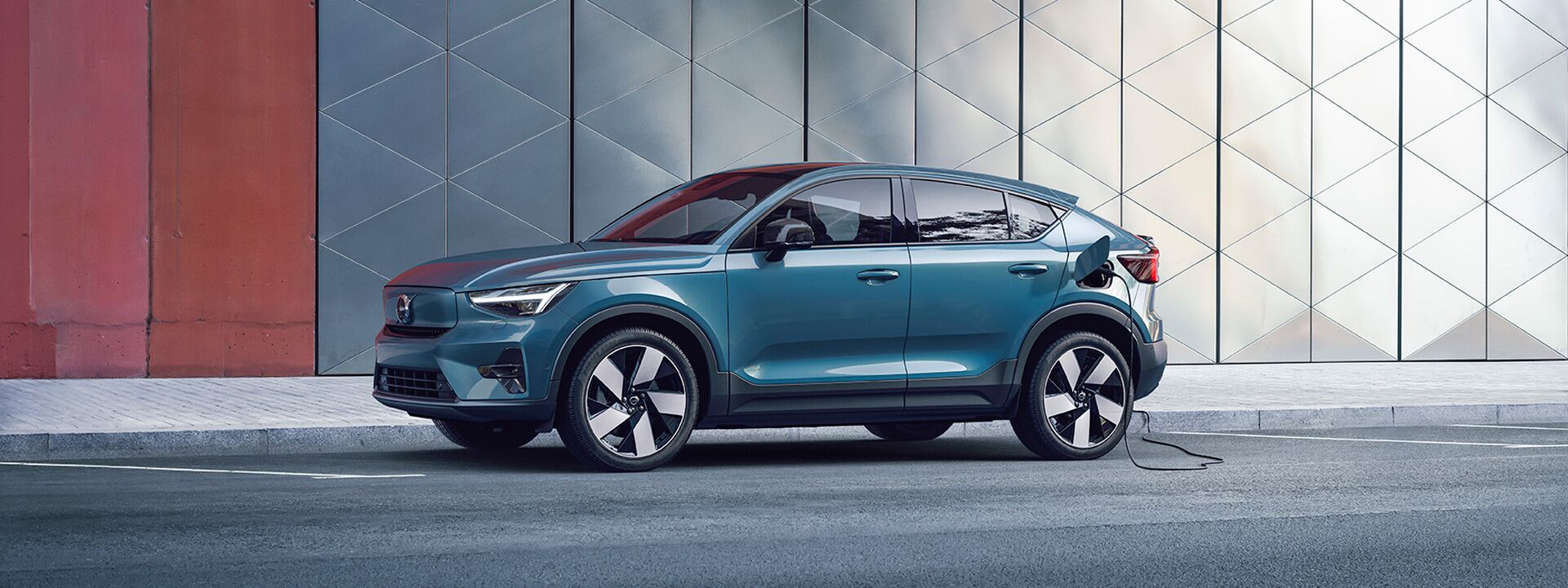 VOLVO EC40 Finanzierungs-Angebote ANDAMO Holding GmbH & Co. KG