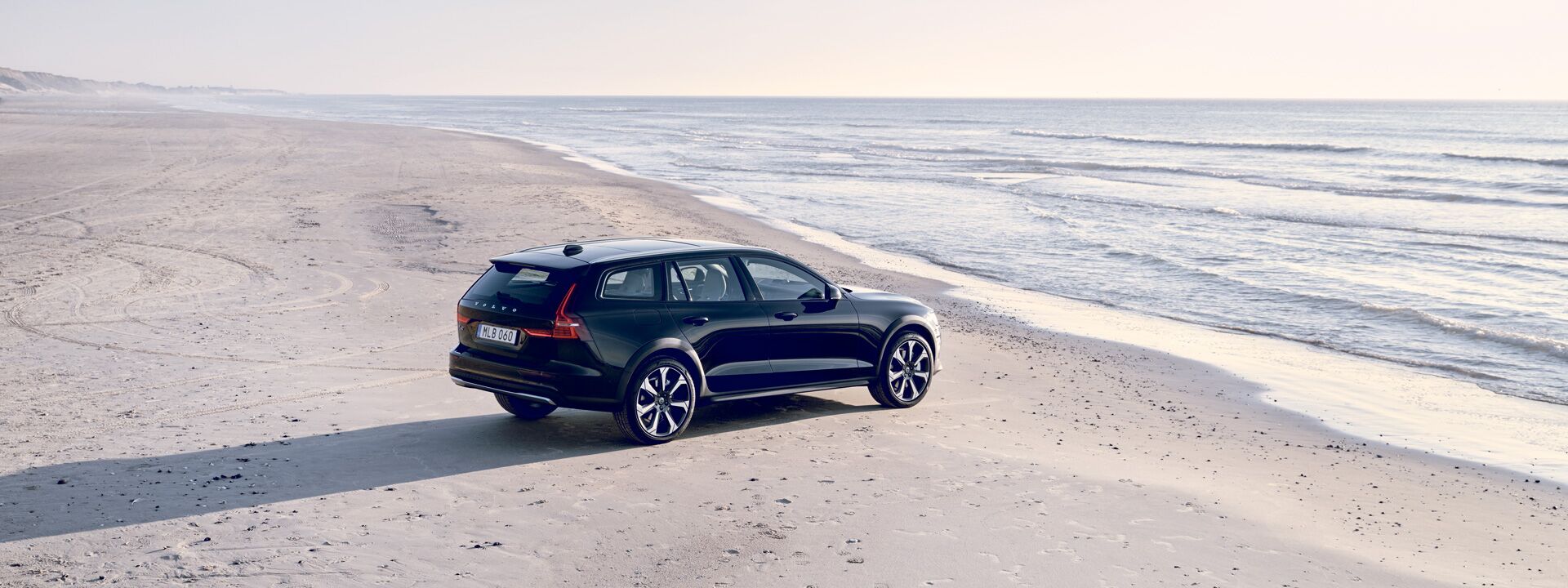 VOLVO V60 Cross Country ANDAMO Holding GmbH & Co. KG      