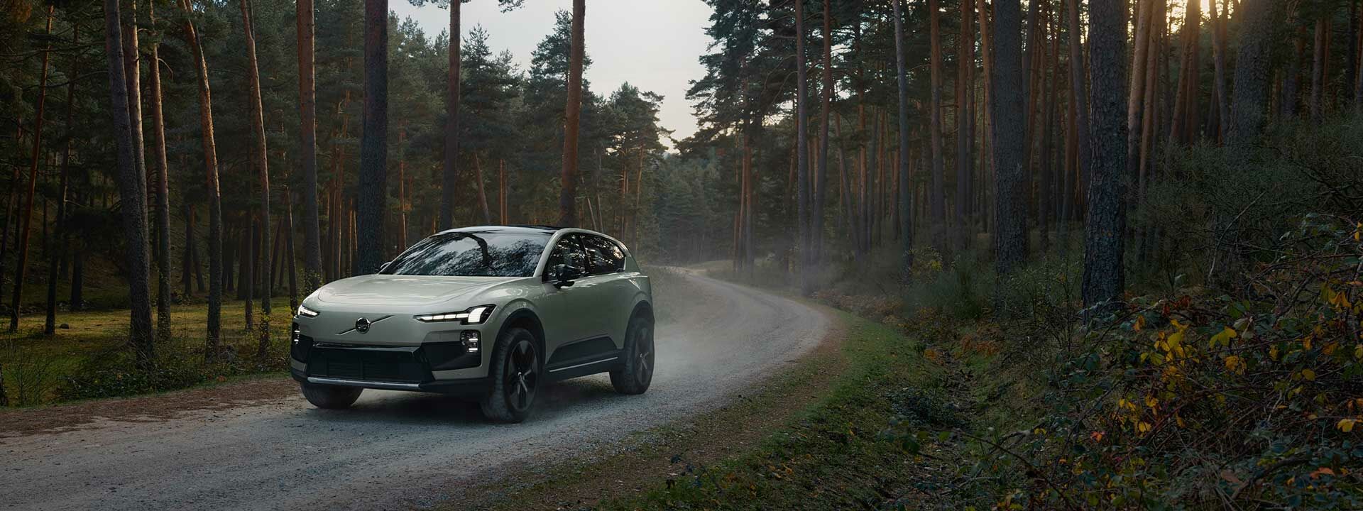 VOLVO EX60 Cross Country ANDAMO Holding GmbH & Co. KG      