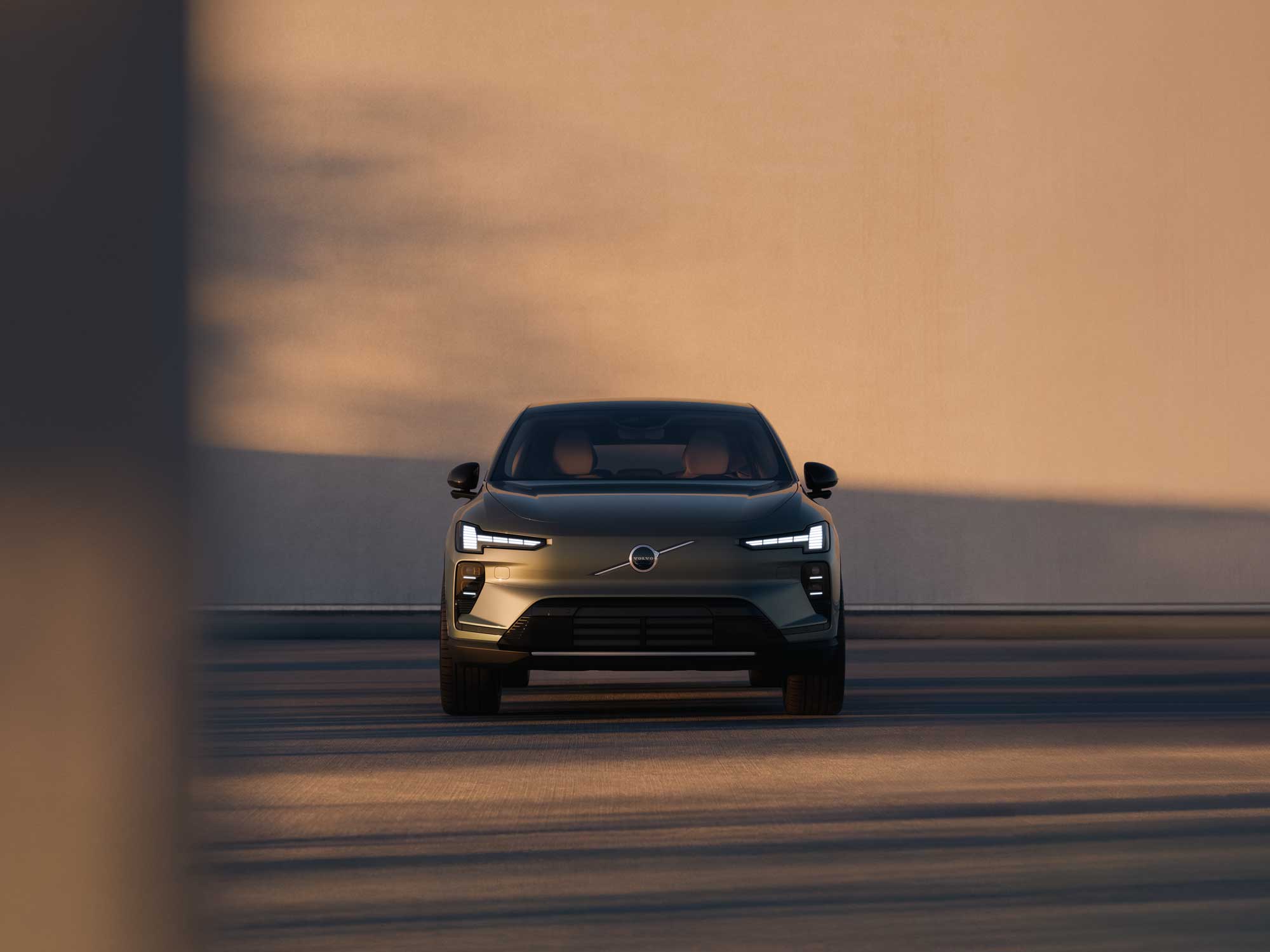 VOLVO EX60 ANDAMO Holding GmbH & Co. KG      